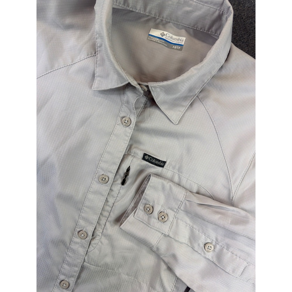Columbia Silver Ridge‎ Lite Shirt Women XS Gray Long Sleeve Hiking Button Up